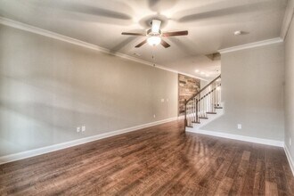 1457 Channing Dr in Thompson's Station, TN - Foto de edificio - Building Photo