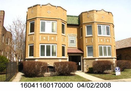 property at 5518 W Kamerling Ave