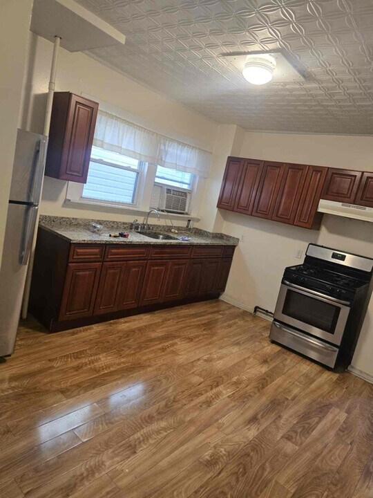 307 Frank E Rodgers Blvd S-Unit -2 in Harrison, NJ - Building Photo