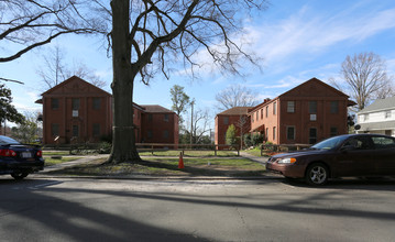 Daylight Apartments in Durham, NC - Building Photo - Building Photo