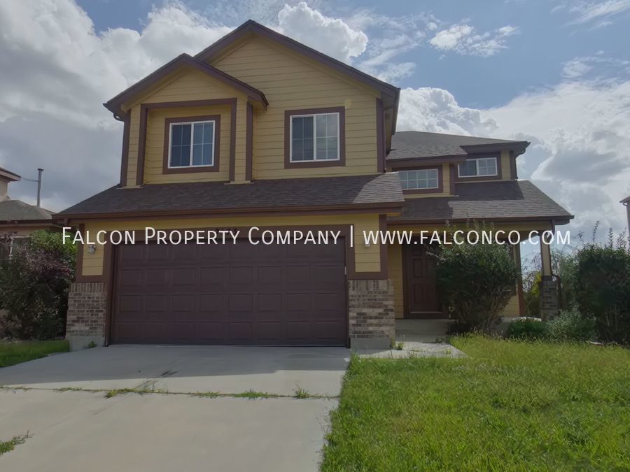 7573 Duck Hawk Pl in Fountain, CO - Building Photo