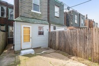 635 W Russell St photo'