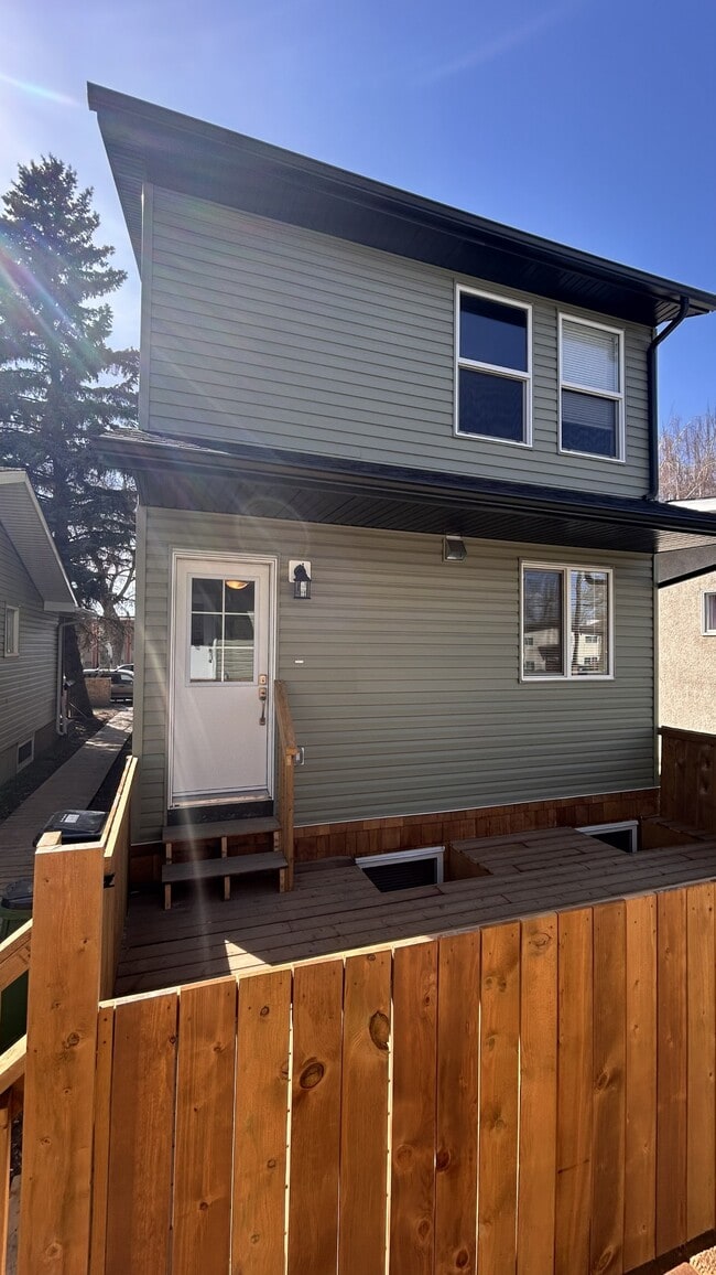 property at 11813-11847 47 St NW