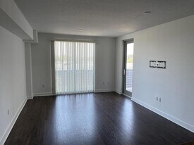 1830 Radius Dr, Unit 307 in Hollywood, FL - Building Photo