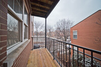 301 W Goethe St, Unit 00203 in Chicago, IL - Building Photo - Building Photo