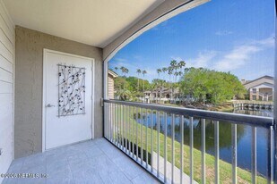 19 Arbor Club Dr, Unit 211 in Palm Valley, FL - Building Photo