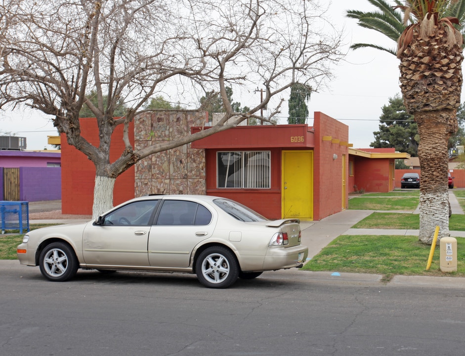 6036 N 60th Ave in Glendale, AZ - Building Photo