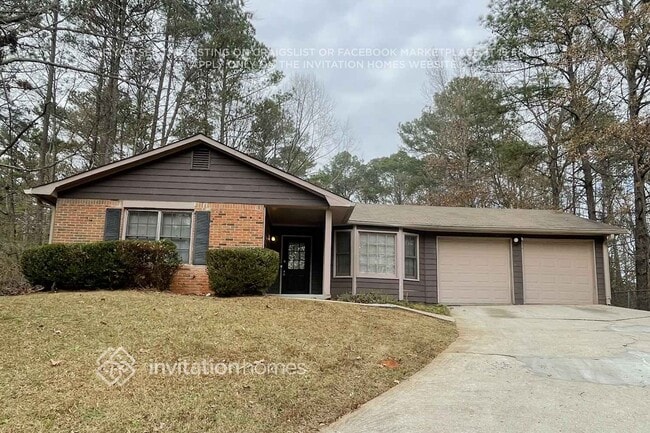 property at 608 Windsor Dr SE