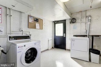 10308 Rockville Pike-Unit -402 in Rockville, MD - Building Photo - Building Photo