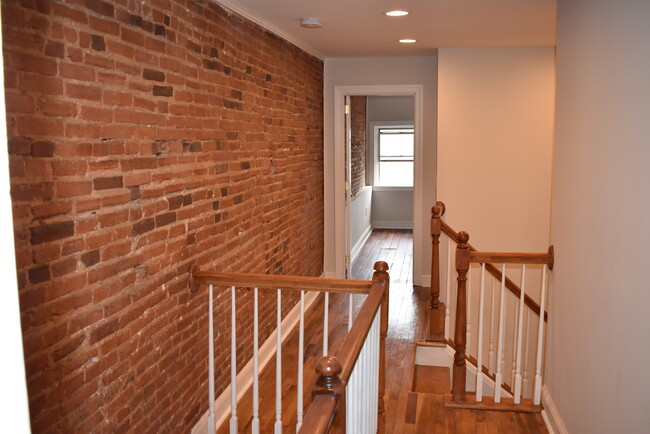1216 Bolton St., Unit APT#3B in Baltimore, MD - Building Photo - Building Photo