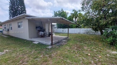 520 NW 97th St in Miami, FL - Building Photo - Building Photo