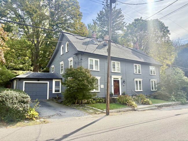 417 Washington St in Norwich, CT - Building Photo - Building Photo