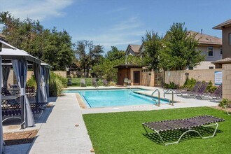 13800 Lyndhurst St in Austin, TX - Building Photo - Building Photo