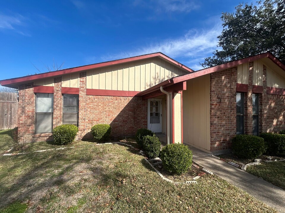 6118 Big Bend Dr in Mesquite, TX - Building Photo