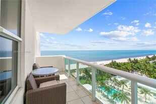 5001 Collins Ave in Miami, FL - Building Photo
