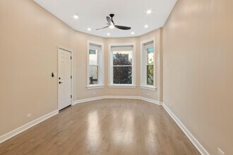 2653 W Hirsch St in Chicago, IL - Building Photo - Building Photo