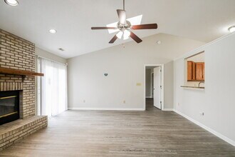 10498 Sienna Dr in Noblesville, IN - Building Photo - Building Photo
