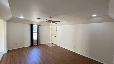 803 E N St in Russellville, AR - Building Photo - Building Photo