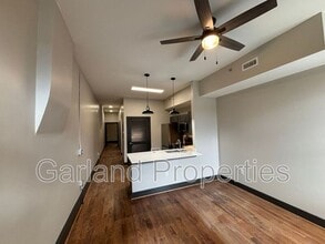 73 W Main St in Pulaski, VA - Building Photo - Building Photo