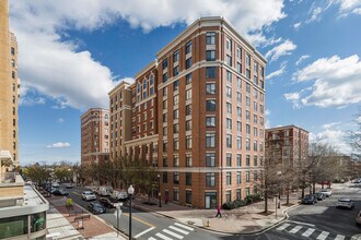 Station Square at Clarendon in Arlington, VA - Building Photo - Building Photo