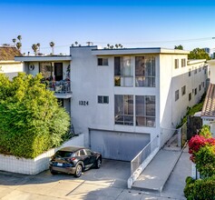 1324 Berkeley St in Santa Monica, CA - Building Photo - Building Photo