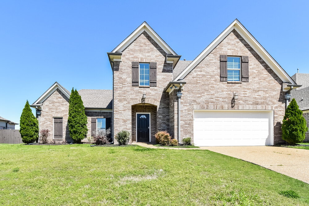 95 Cypress Point Rd in Oakland, TN - Building Photo