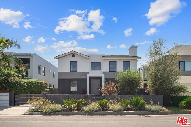 3207 Thatcher Ave in Los Angeles, CA - Building Photo - Building Photo