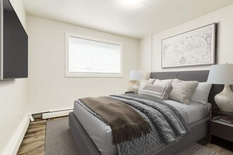 Phelips Apartments in Edmonton, AB - Building Photo - Building Photo