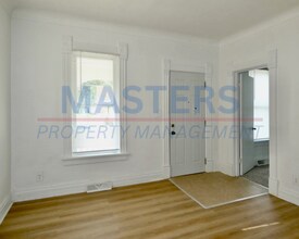 225 Palmer St in Toledo, OH - Building Photo - Building Photo