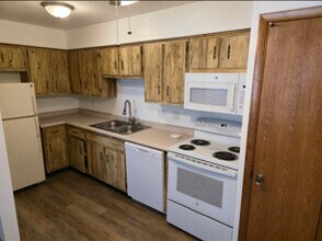 W151S6979 Cornell Cir, Unit 1 in Muskego, WI - Building Photo - Building Photo