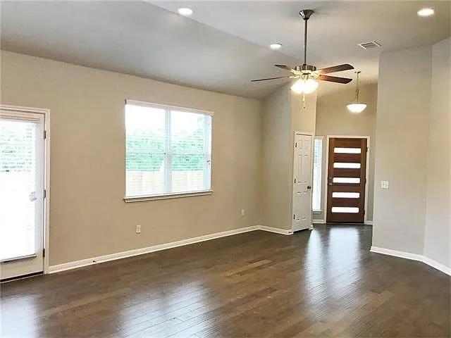 810 Cottage Bank Trl in Austin, TX - Building Photo - Building Photo