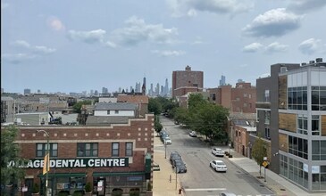 900 N Ashland Ave in Chicago, IL - Building Photo - Building Photo