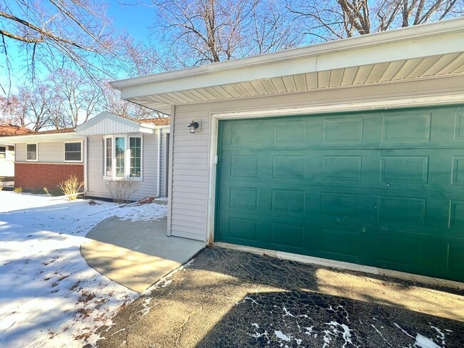 1706 S Seminole Rd in Appleton, WI - Building Photo - Building Photo