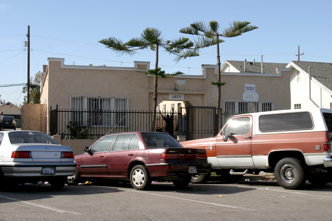 1623 Sherman Pl in Long Beach, CA - Foto de edificio