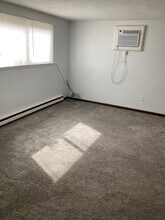 6335 Robinson Rd, Unit NA in Lockport, NY - Foto de edificio - Building Photo