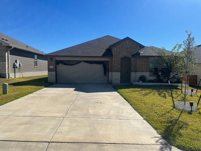 property at 1261 Oxford Ln