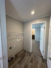 19 Highlander Ave in Miamisburg, OH - Building Photo - Building Photo