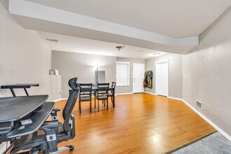 18991-1870A 70a Ave in Surrey, BC - Building Photo - Building Photo