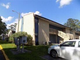 2811 SW Archer Rd in Gainesville, FL - Building Photo