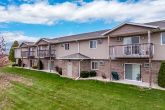 Watertown Park Apartments, LLC in Watertown, WI - Building Photo - Building Photo