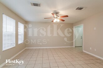 947 Leadenhall Cir in Channelview, TX - Foto de edificio - Building Photo