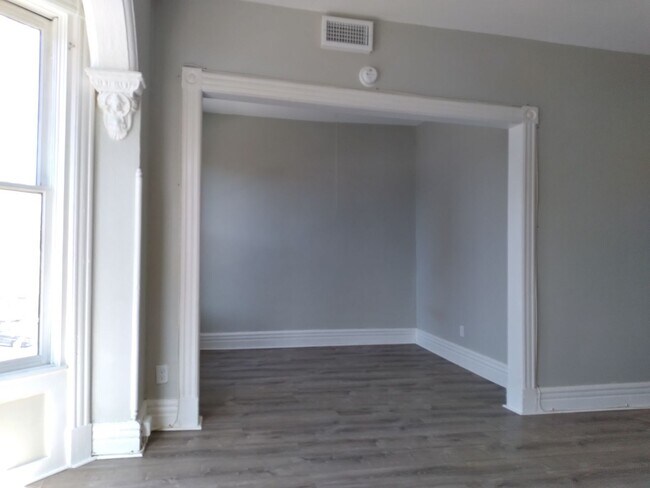 5 Elberon Pl in Albany, NY - Building Photo - Building Photo