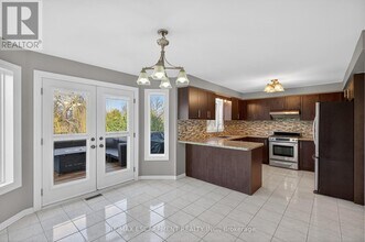 53 Laurendale Ave in Hamilton, ON - Building Photo - Building Photo