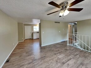18775 E Napa Dr in Aurora, CO - Foto de edificio - Building Photo