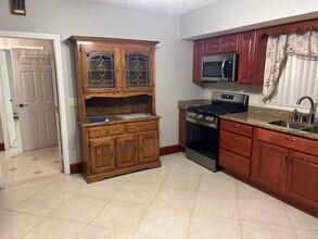 58 Maple St in Malden, MA - Building Photo - Building Photo