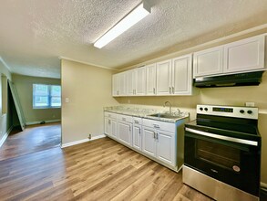 2324 Sterling Pl in Valdosta, GA - Building Photo - Building Photo