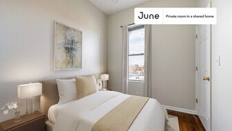 Room in Shared 3 bed/2 bath home in Chicago, IL - Building Photo