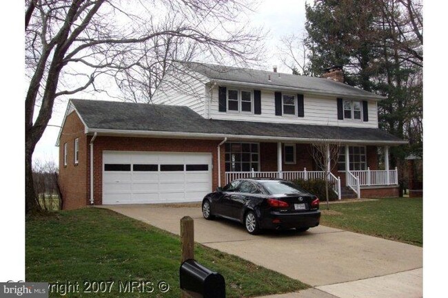 property at 304 Old Court House Rd NE