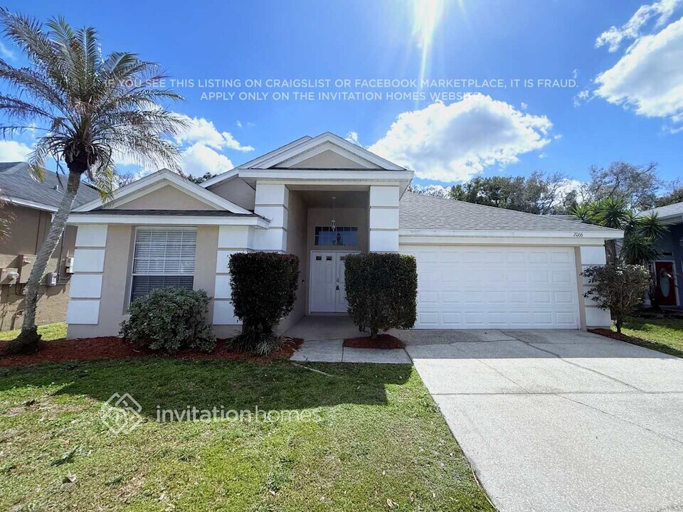 2066 River Park Blvd in Orlando, FL - Foto de edificio