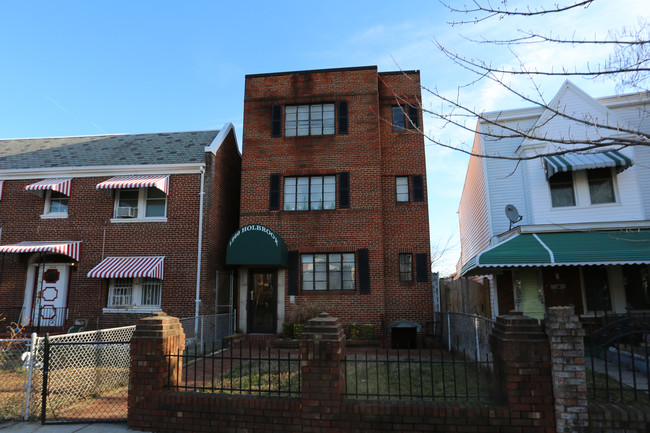 1260 Holbrook Ter NE in Washington, DC - Building Photo - Building Photo